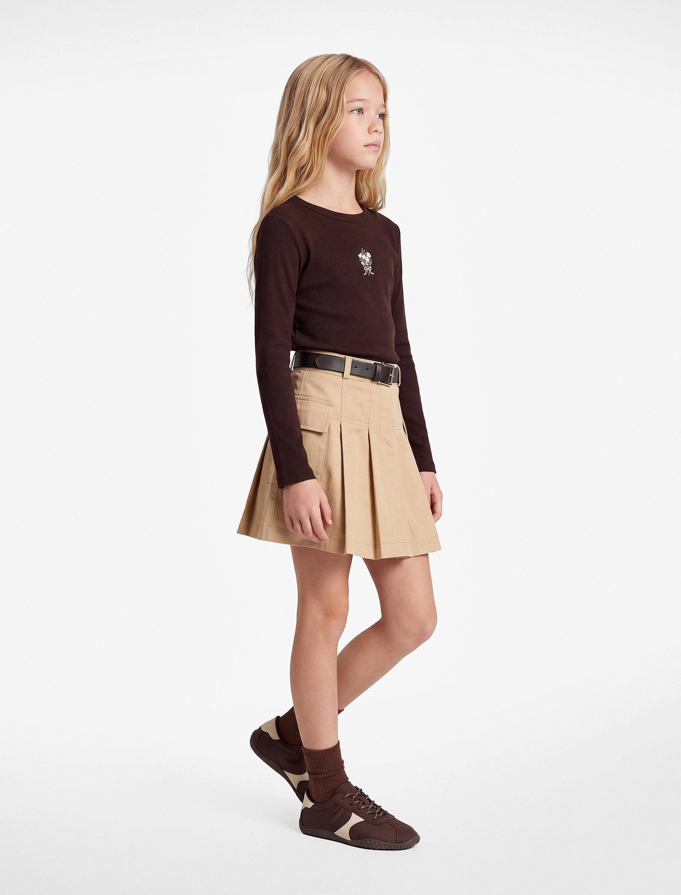  Kız Çocuk Çiçek Nakışlı Slim Fit Pamuklu Bisiklet Yaka Uzun Kollu Tişört