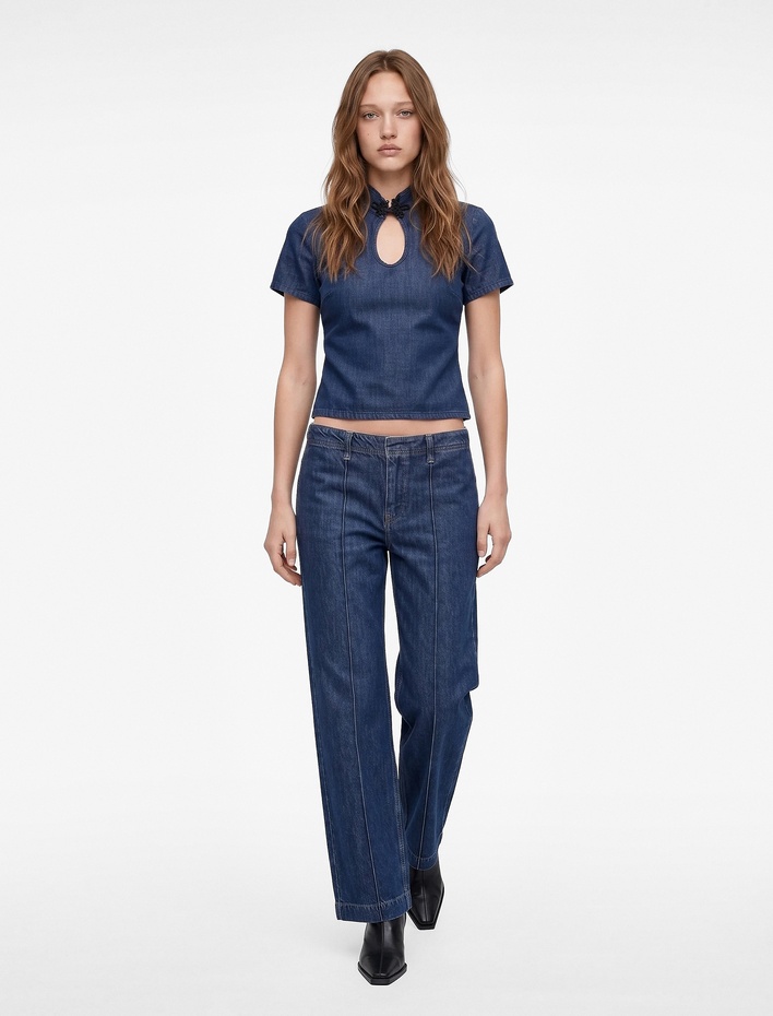  Damla Pencere Detaylı Süslü Düğmeli Kapama Qipao Yaka Kısa Kollu Denim Bluz