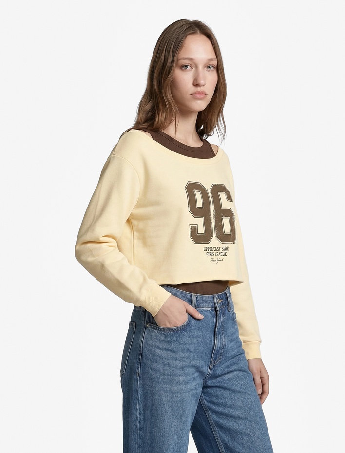  Şardonlu Rahat Kalıp Bisiklet Yaka Uzun Kollu Katmanlı Baskılı Sweatshirt