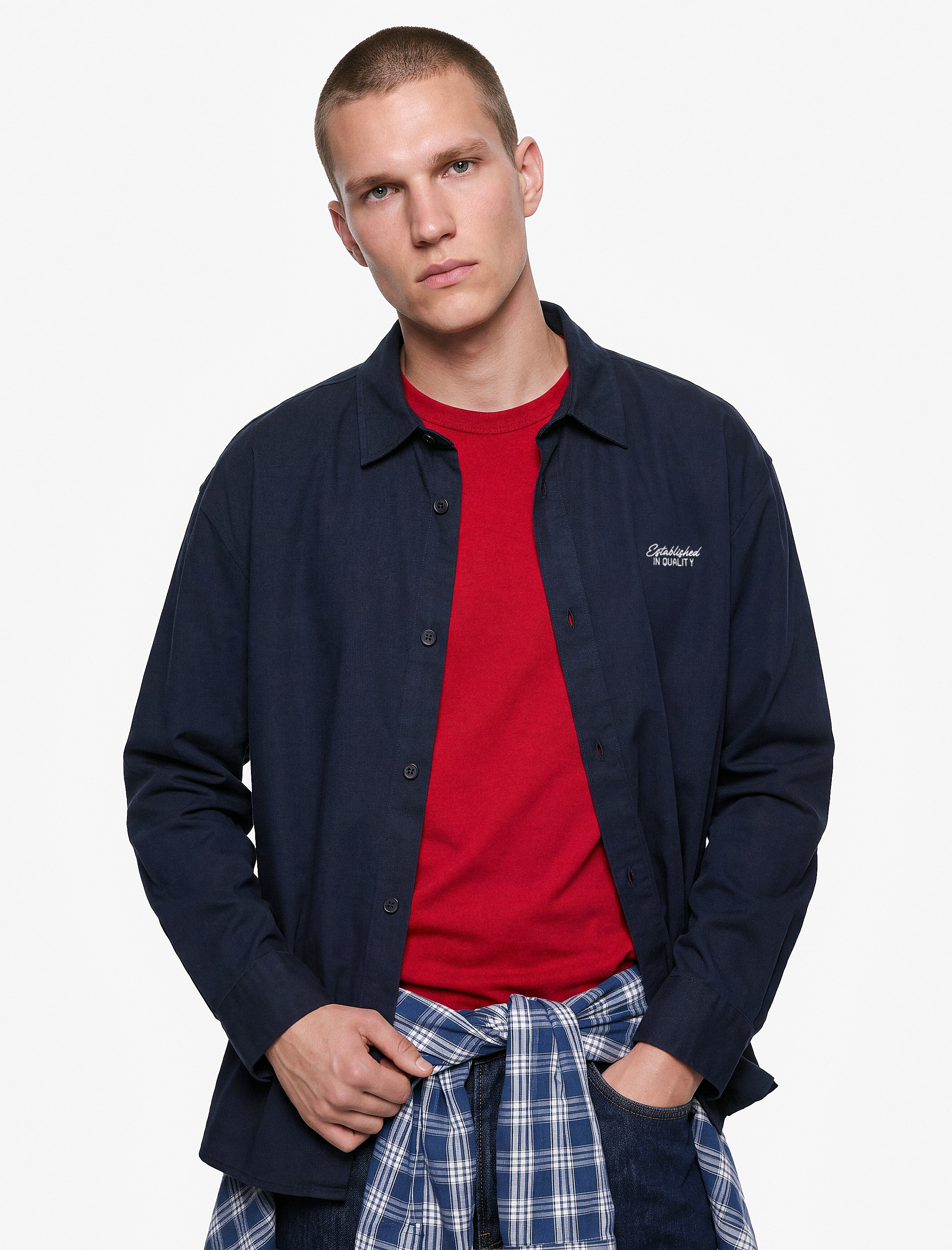   Regular Fit Pamuklu Klasik Yaka Nakışlı Poplin Uzun Kollu Gömlek