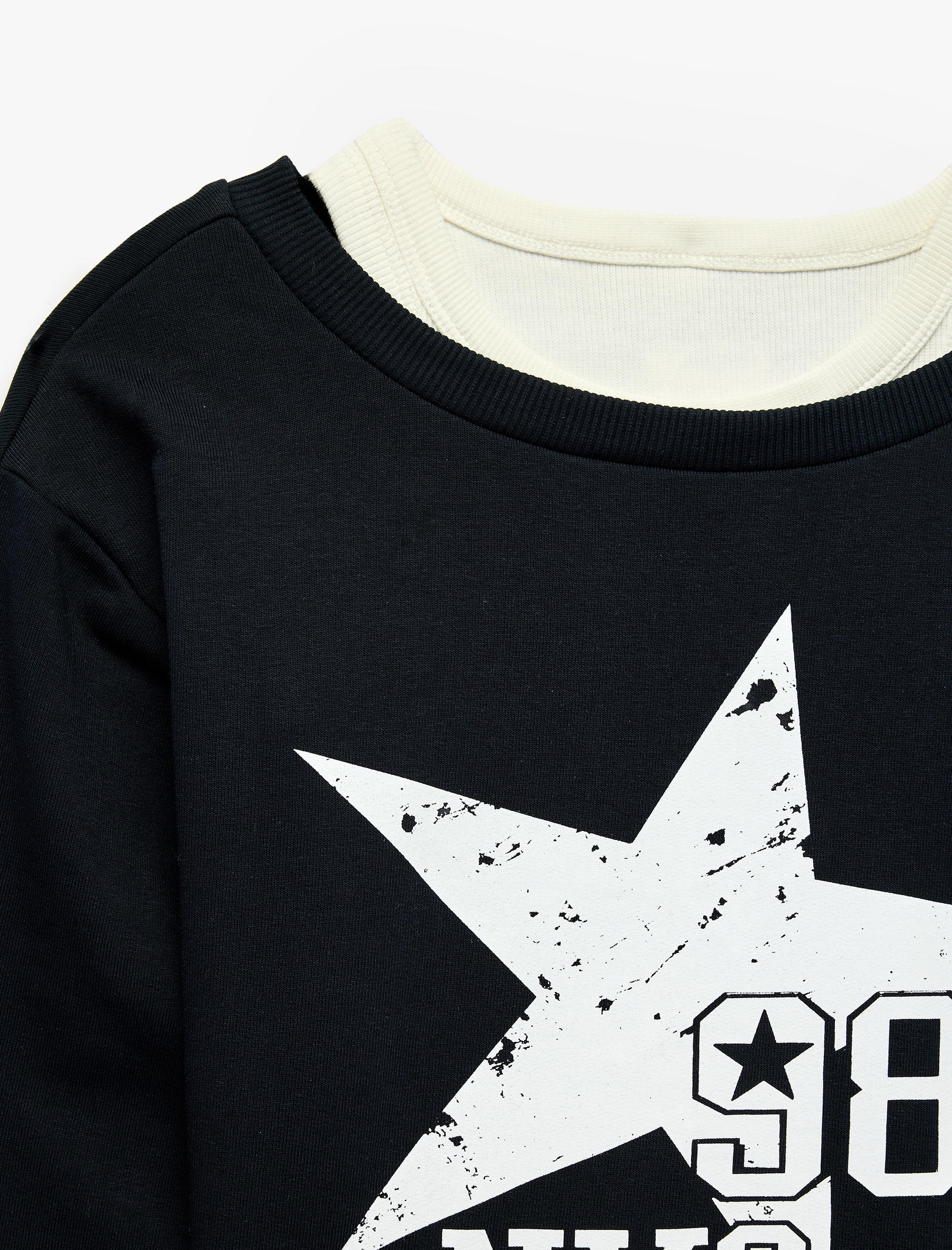  Kız Çocuk Pamuklu Kayık Yaka Uzun Kollu Yıldız Baskılı Sweatshirt