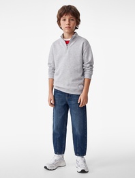 Yarım Fermuarlı Uzun Kollu Dik Yaka Sweatshirt