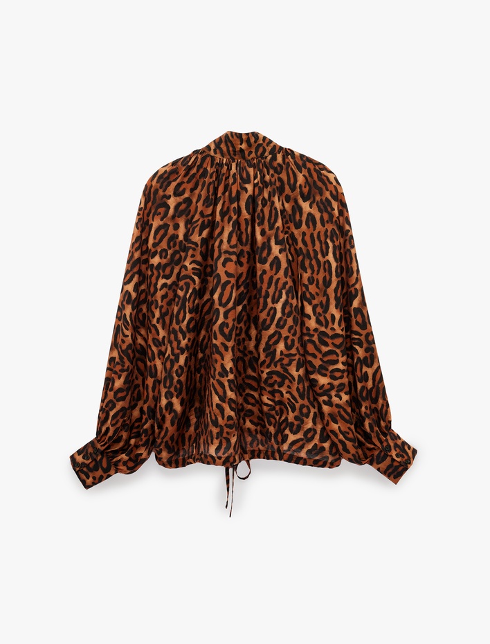  Uzun Kollu Leopar Desenli Dik Yaka Oversize Gömlek