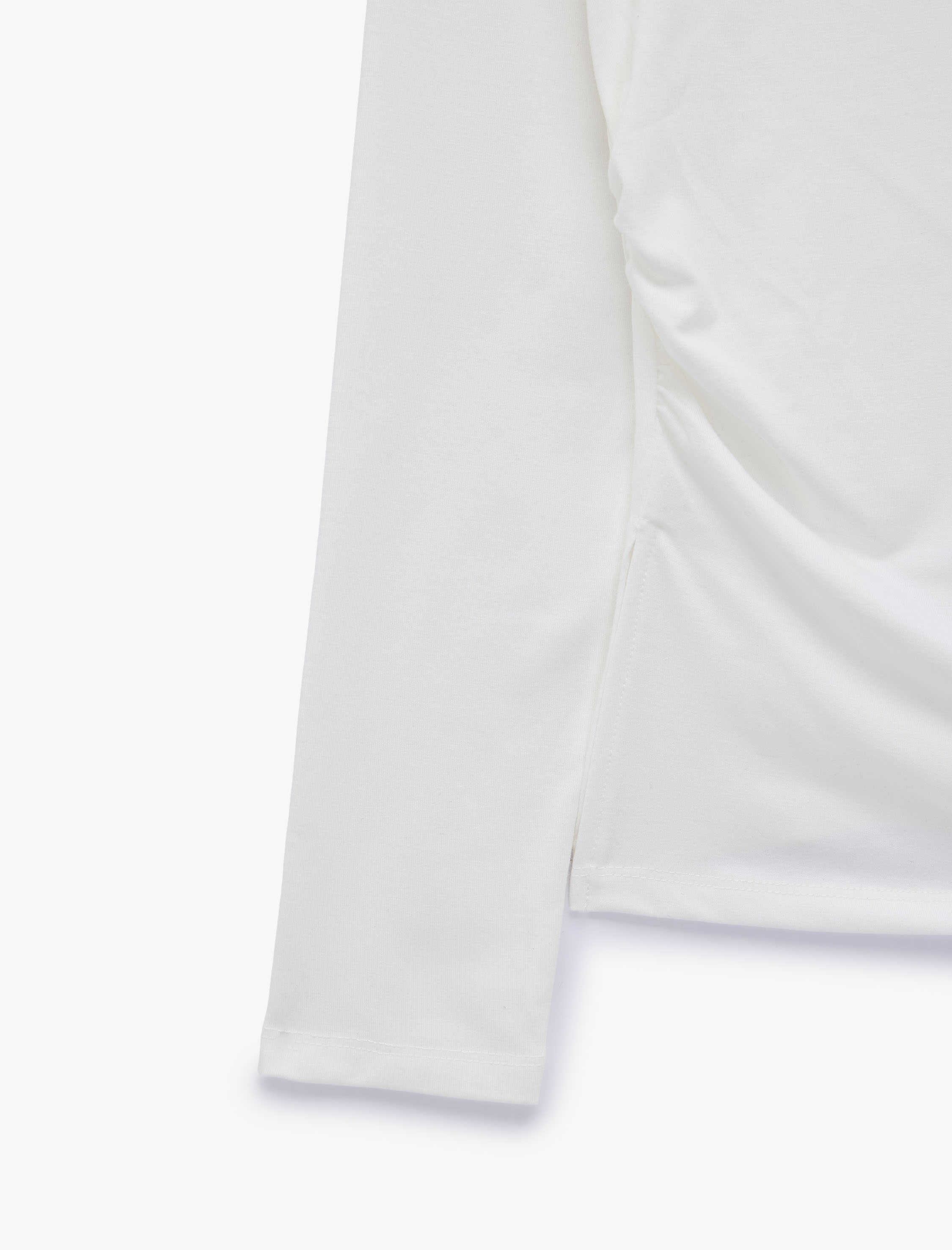   Kayık Yaka Uzun Kollu Büzgülü Slim Fit Tişört