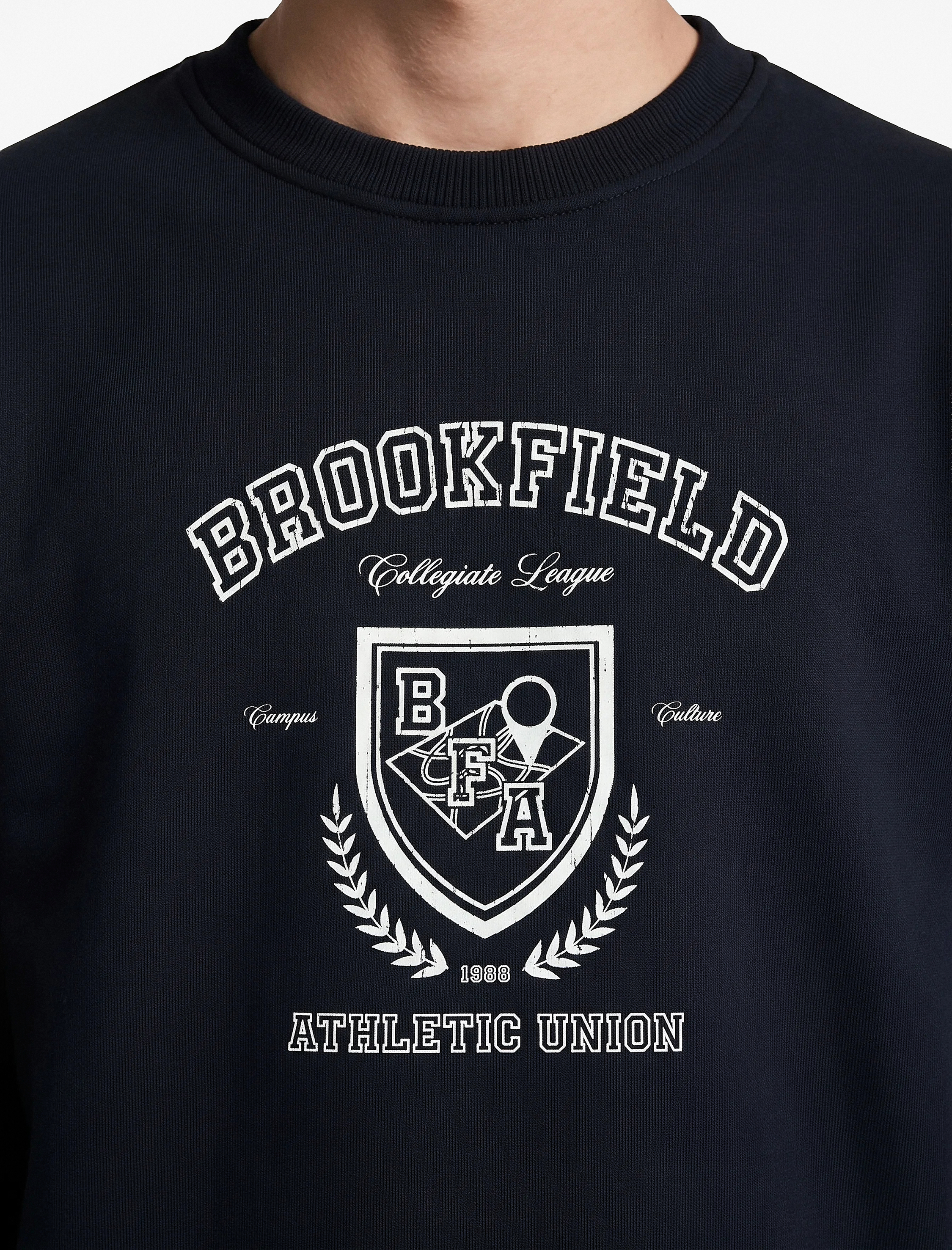 SWEATSHIRTS