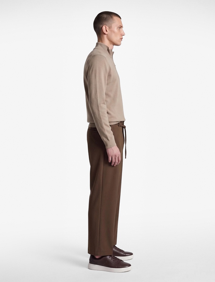  Rahat Kalıp Cepli Kemerli Barrel Fit Kumaş Pantolon