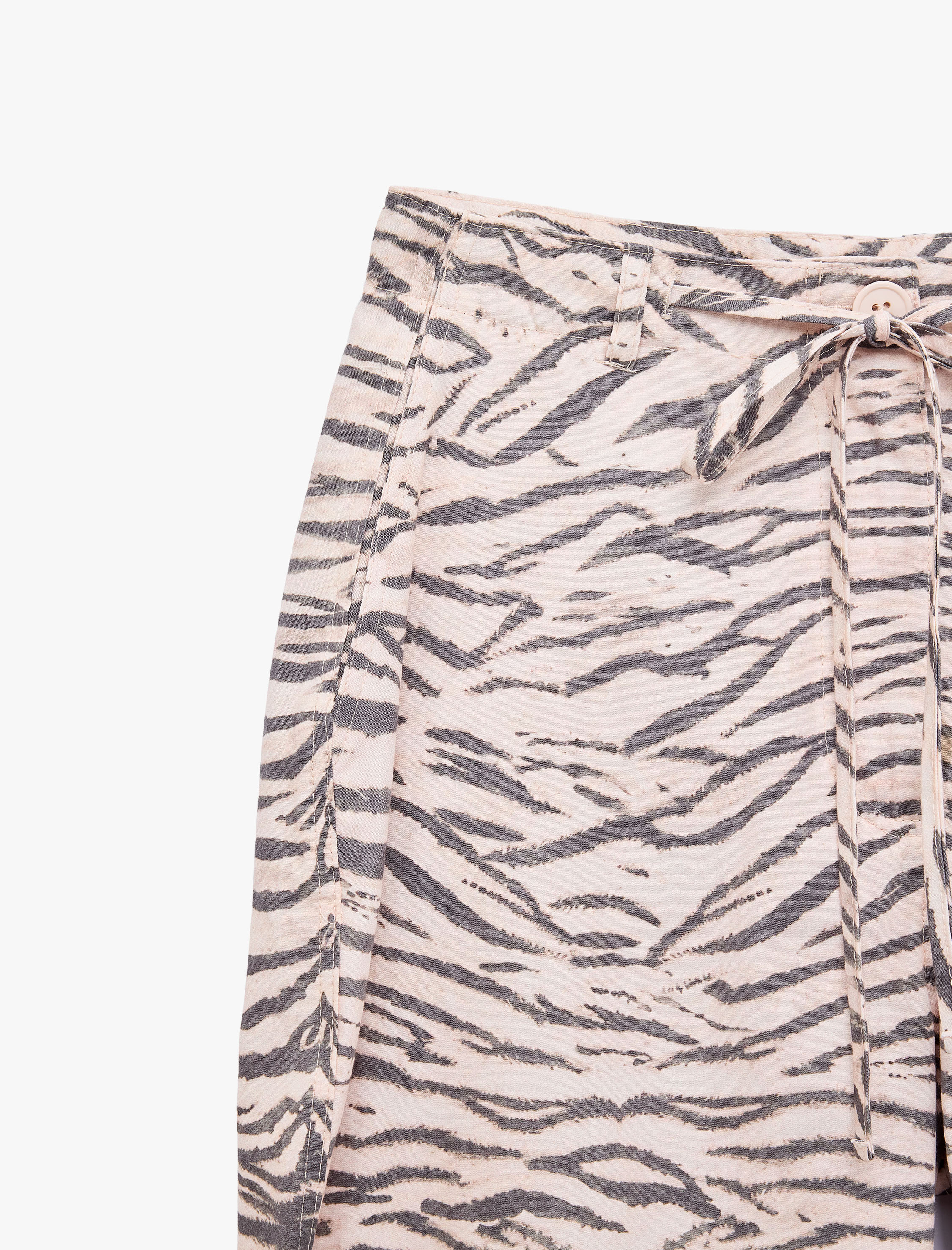   Rahat Kalıp Beli Bağlamalı Cepli Geniş Paça Zebra Desenli Pantolon