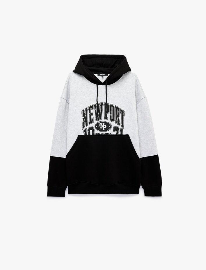  Şardonlu Rahat Kalıp Baskılı Kanguru Cepli Renk Bloklu Kapşonlu Sweatshirt