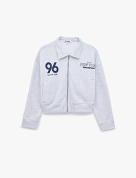Şardonlu Klasik Yaka Fermuarlı Cepli Arkası Baskılı Sweatshirt