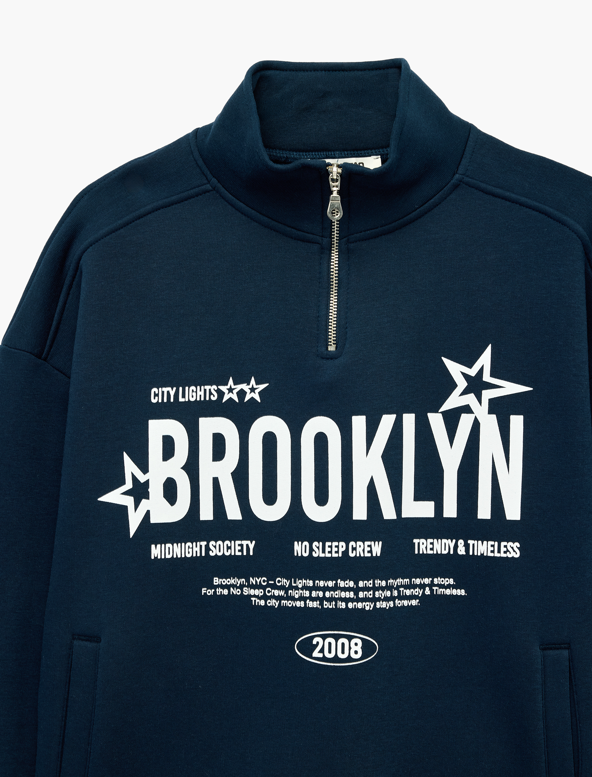   Şardonlu Rahat Kalıp Dik Yaka Yarım Fermuarlı Uzun Kollu Baskılı Sweatshirt