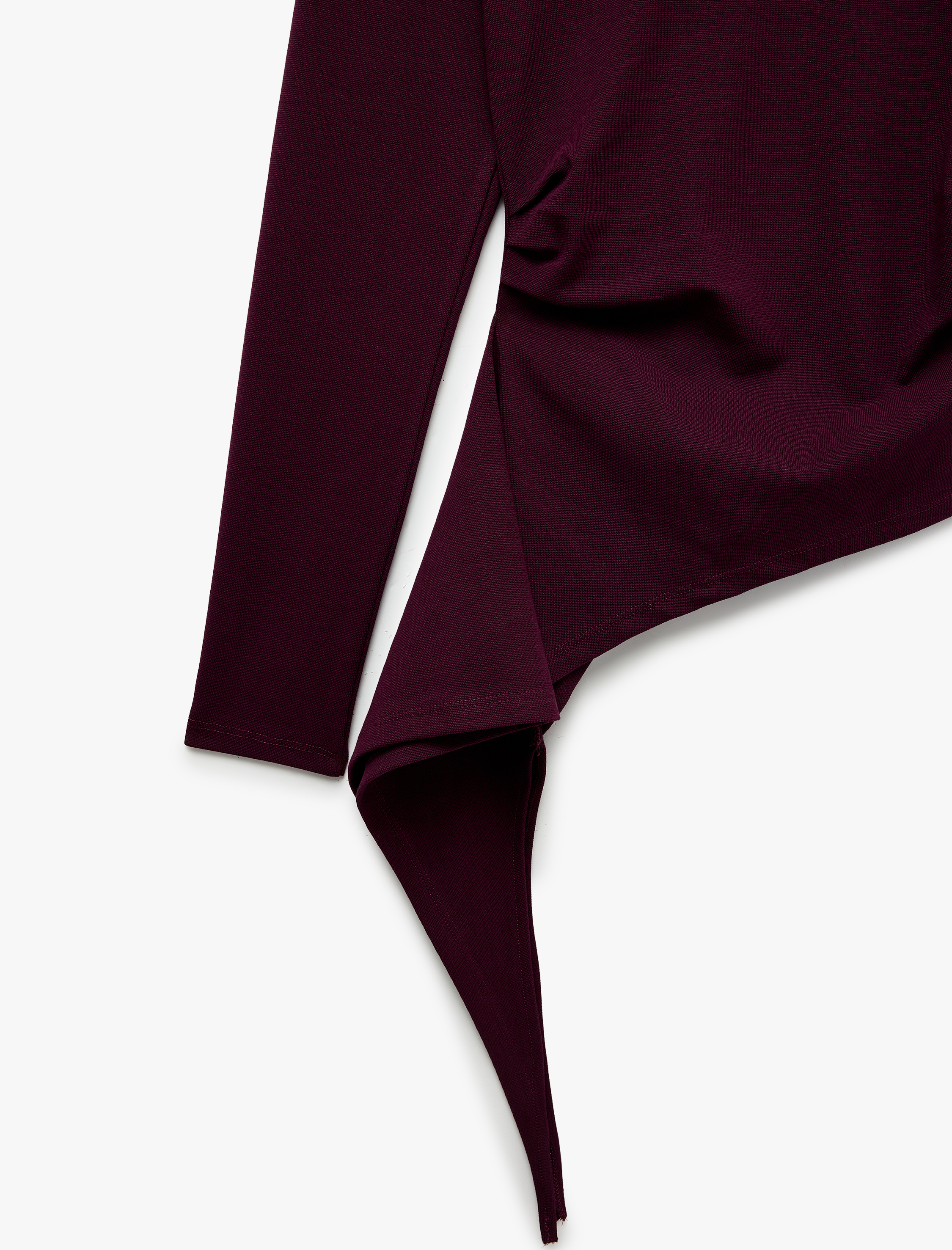   Asimetrik Kesim Slim Fit Bisiklet Yaka Kısa Kollu Pamuklu Tişört