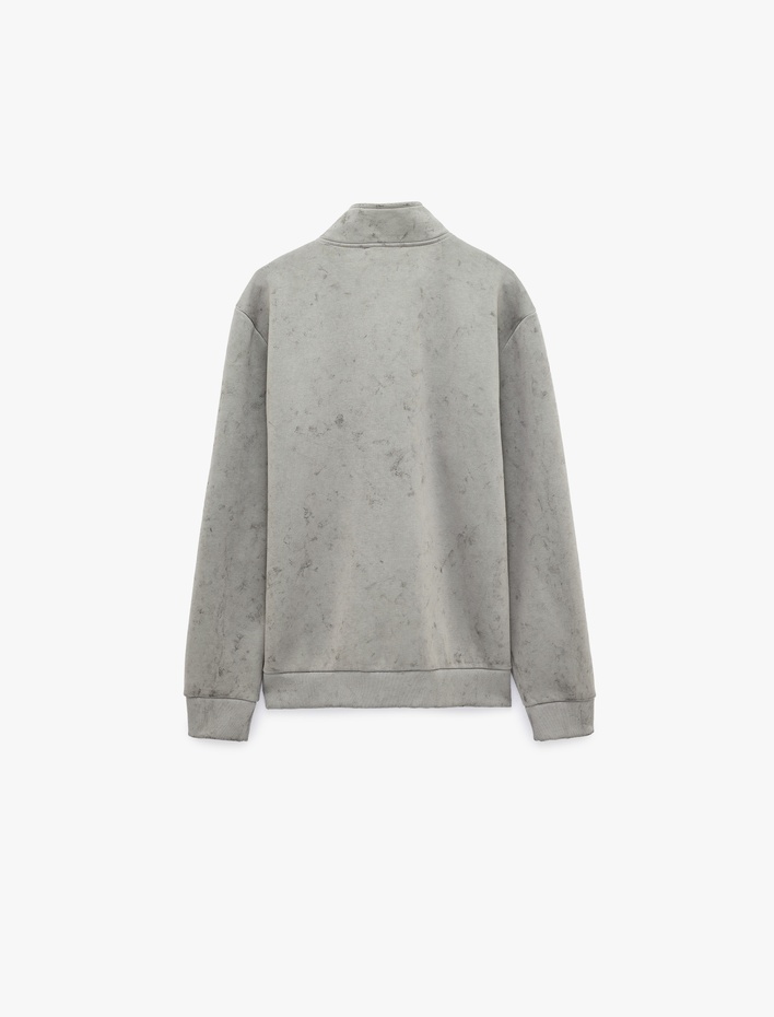  Şardonlu Rahat Kalıp Yıkamalı Uzun Kollu Yarım Fermuarlı Sweatshirt