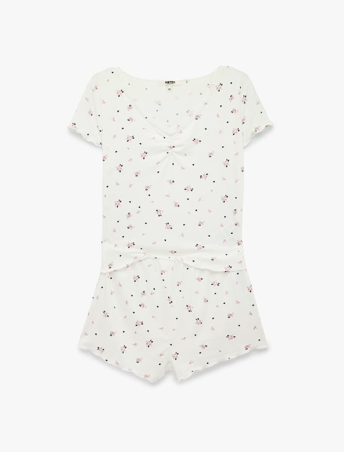  Çiçek Desenli Rahat Kalıp Kısa Kollu Dantel Detaylı Şortlu Pijama Takımı