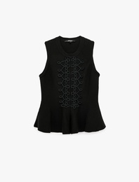 Koton X Selected by Melis Ağazat - Süslü Düğmeli Peplum Triko Yelek Bisiklet Yaka Kolsuz