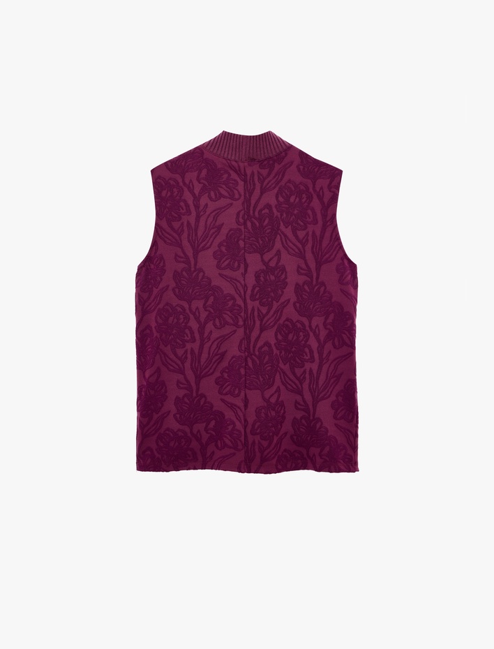  Slim Fit Dik Yaka Kolsuz Çiçek Desenli Bluz
