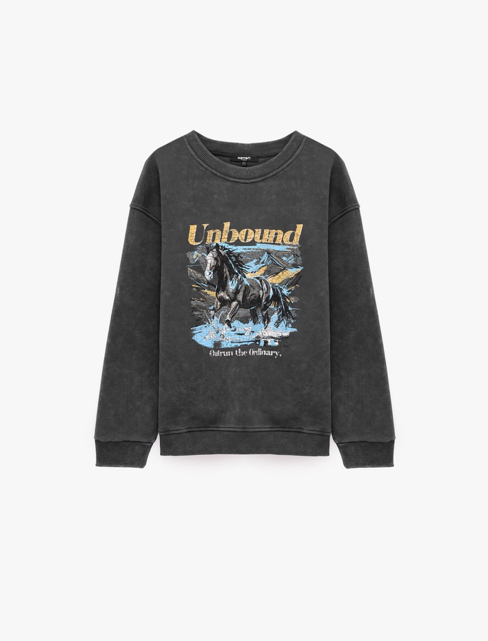  Şardonlu Bisiklet Yaka Uzun Kollu Oversize Yıkamalı Baskılı Sweatshirt