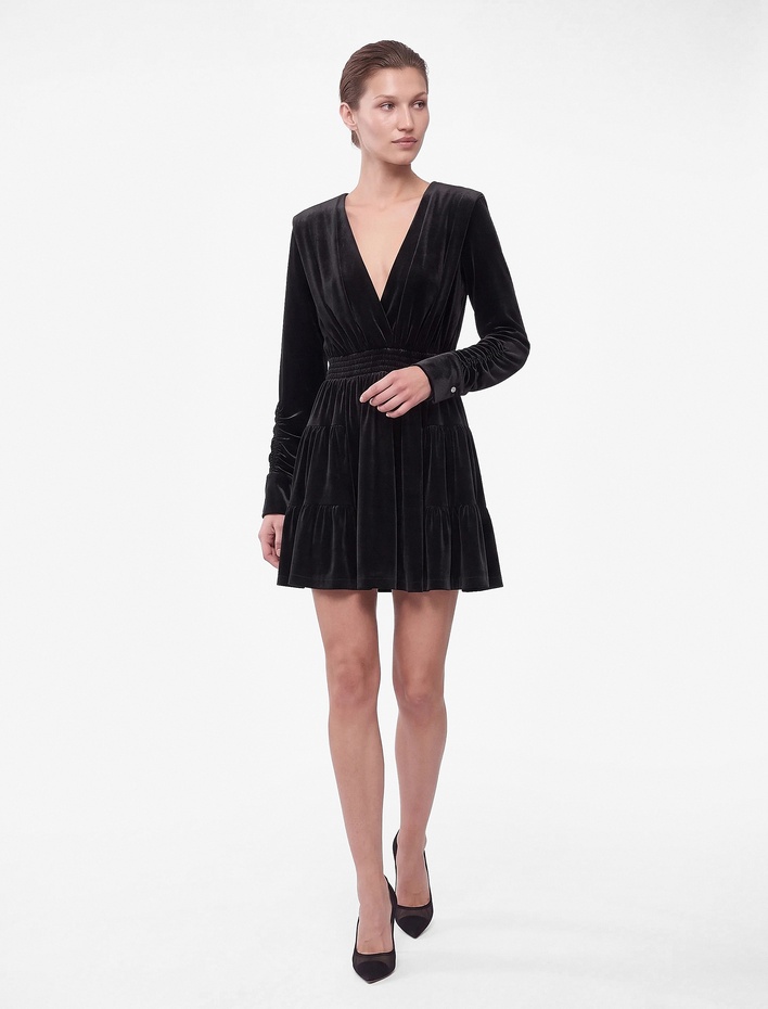  Slim Fit Volanlı Büzgülü Kruvaze Yaka Uzun Kollu Mini Kadife Elbise
