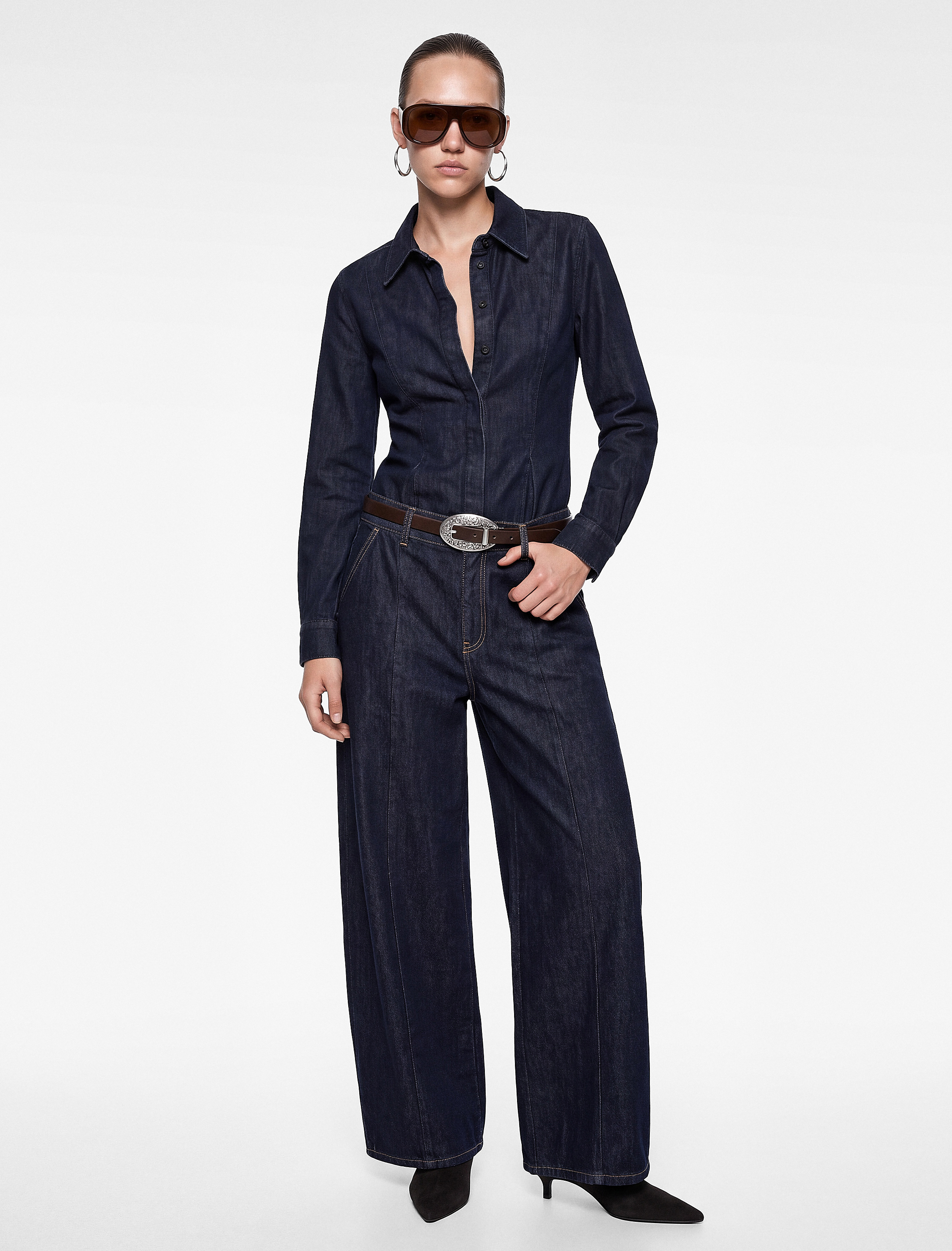   Koton X Selected by Melis Ağazat - Pamuklu Uzun Kollu Klasik Yaka Düğmeli Peplum Denim Gömlek