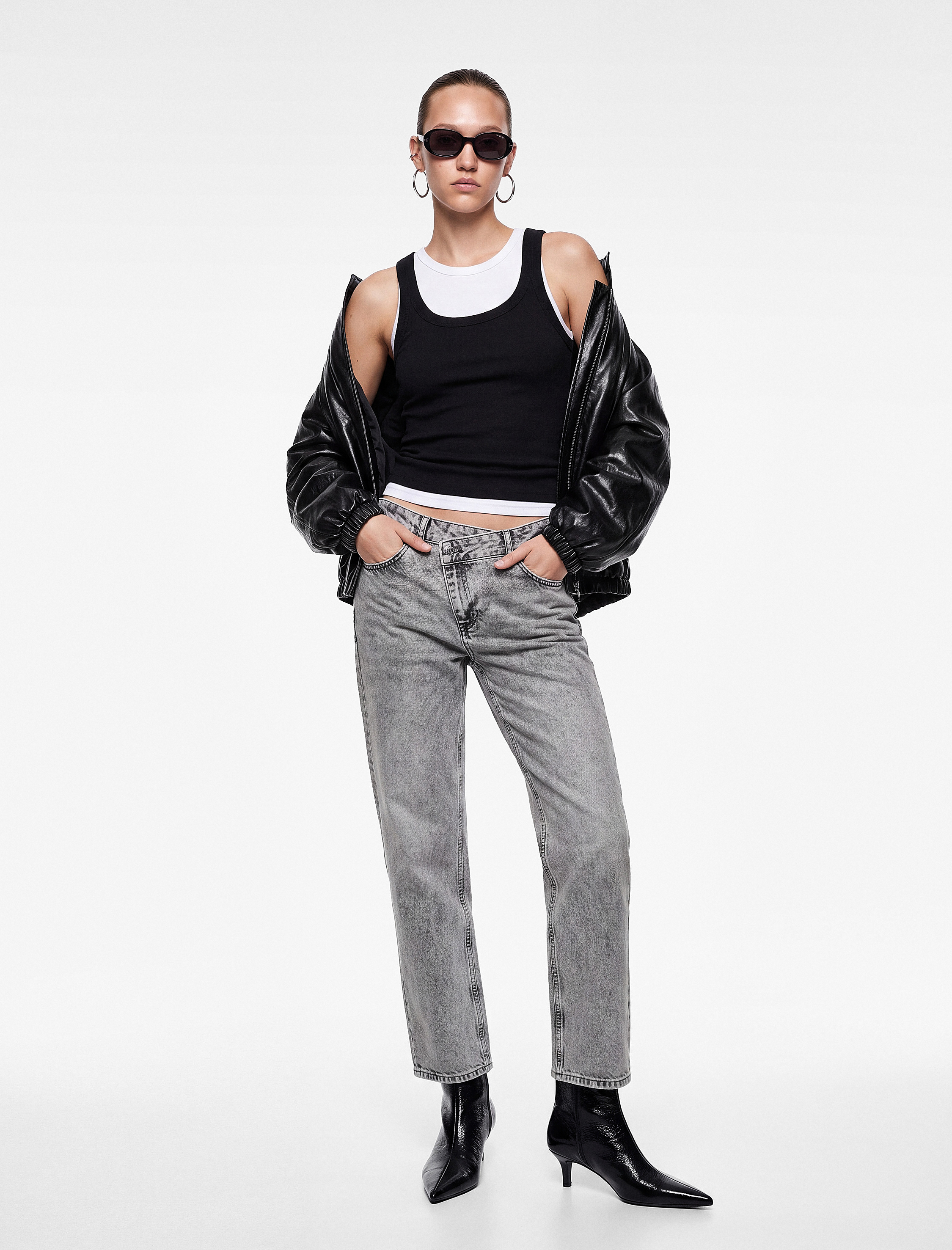   Koton X Selected by Melis Ağazat - Pamuklu Düğmeli Normal Bel Straight Fit Denim Pantolon