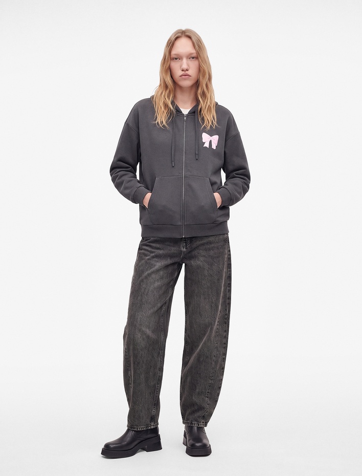  Şardonlu Rahat Kalıp Kapüşonlu Fermuarlı Kanguru Cepli Arkası Fiyonk Baskılı Sweatshirt