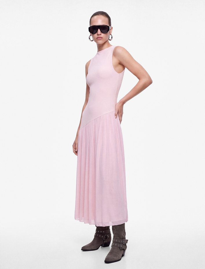  Slim Fit Dik Yaka Kolsuz Asimetrik Uzun Elbise