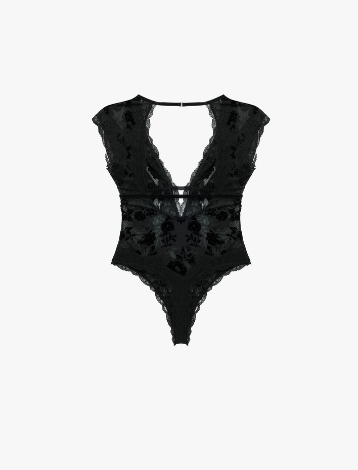  V Yaka Kolsuz Dantelli Çiçekli Tül Bodysuit