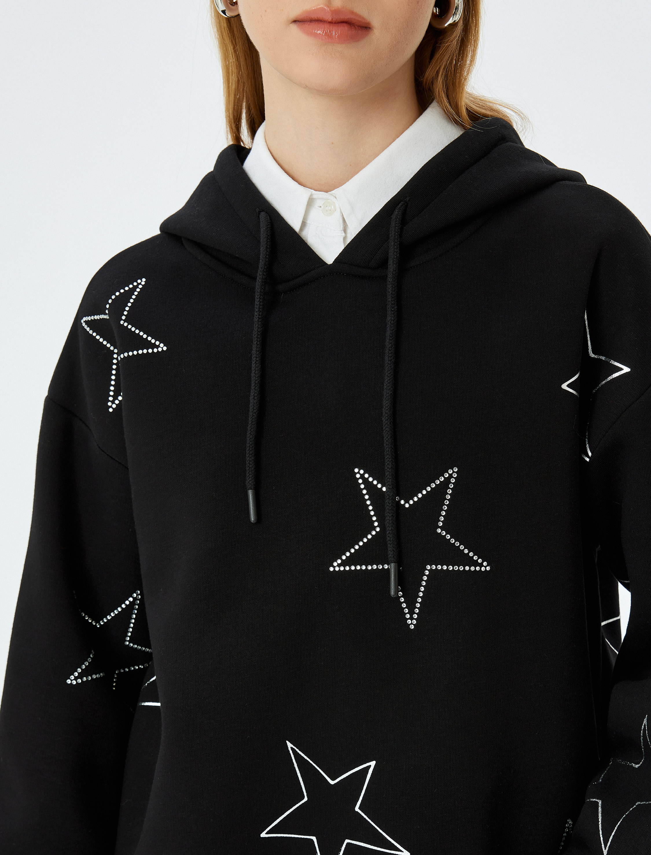   Yıldız Motifli Taşlı Rahat Kalıp Uzun Kollu Kapüşonlu Sweatshirt