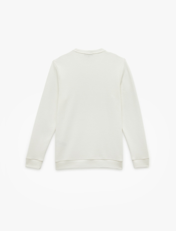  Pamuklu Uzun Kollu Dokulu Basic Bisiklet Yaka Sweatshirt