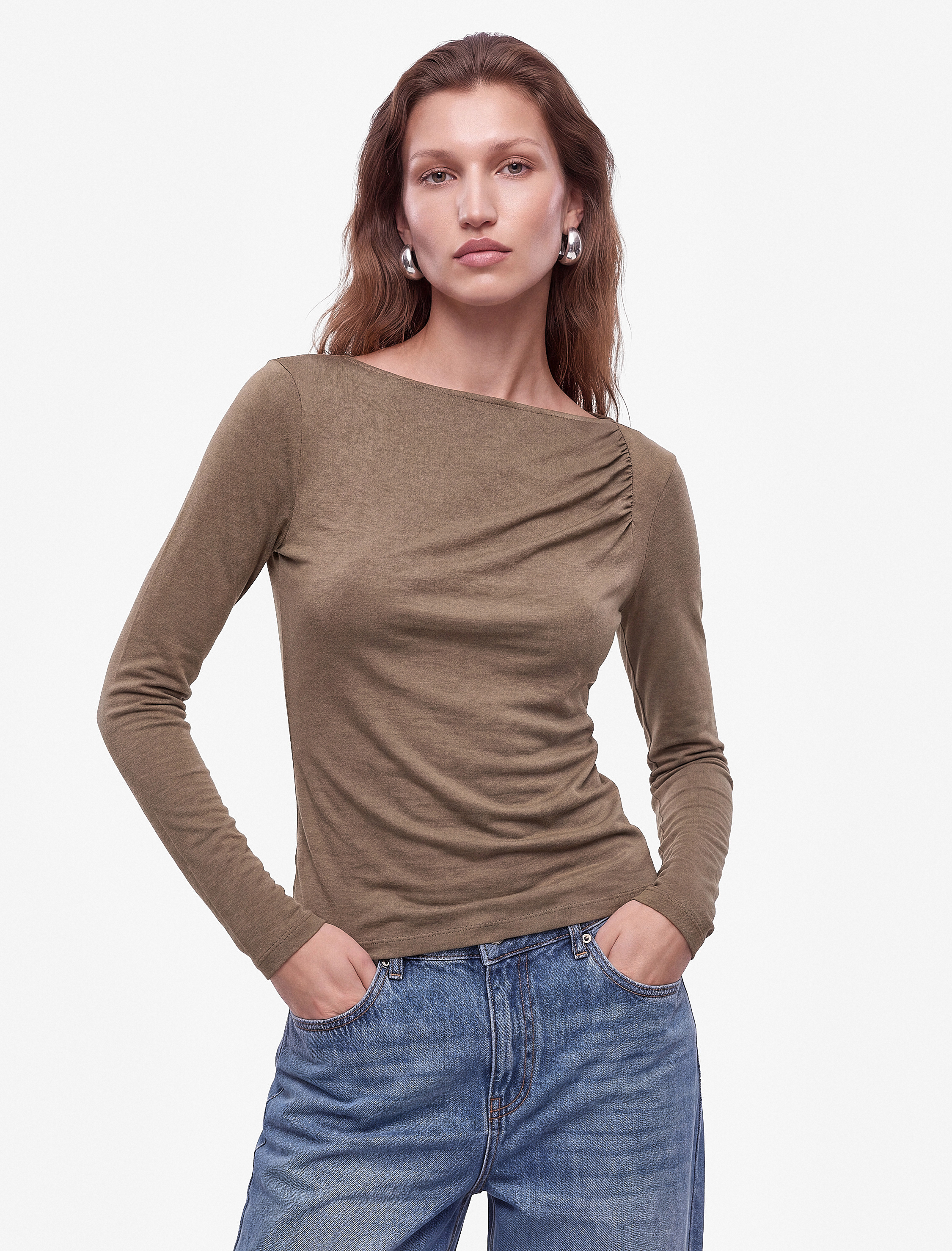   Slim Fit Kayık Yaka Uzun Kollu Büzgülü Bluz