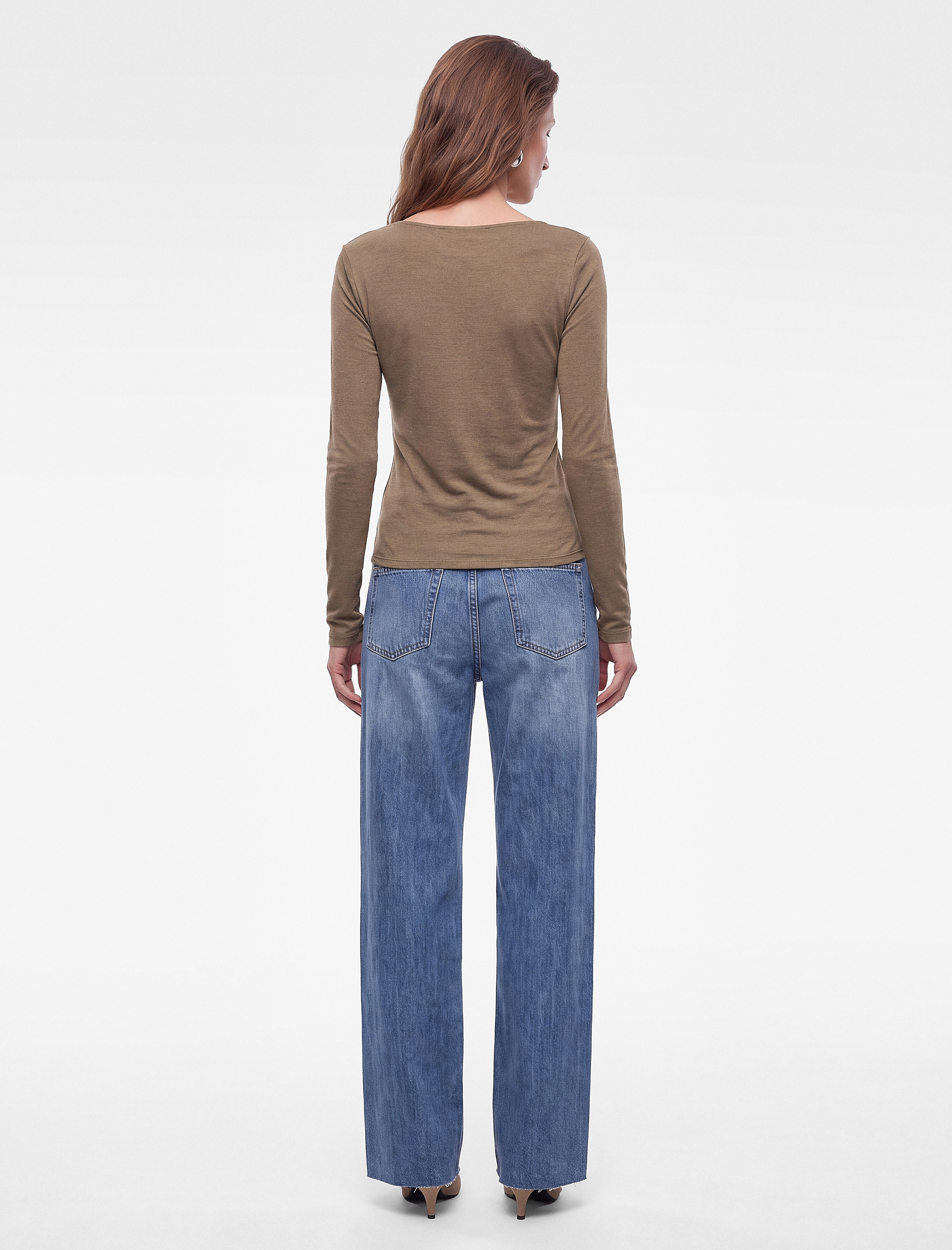   Slim Fit Kayık Yaka Uzun Kollu Büzgülü Bluz