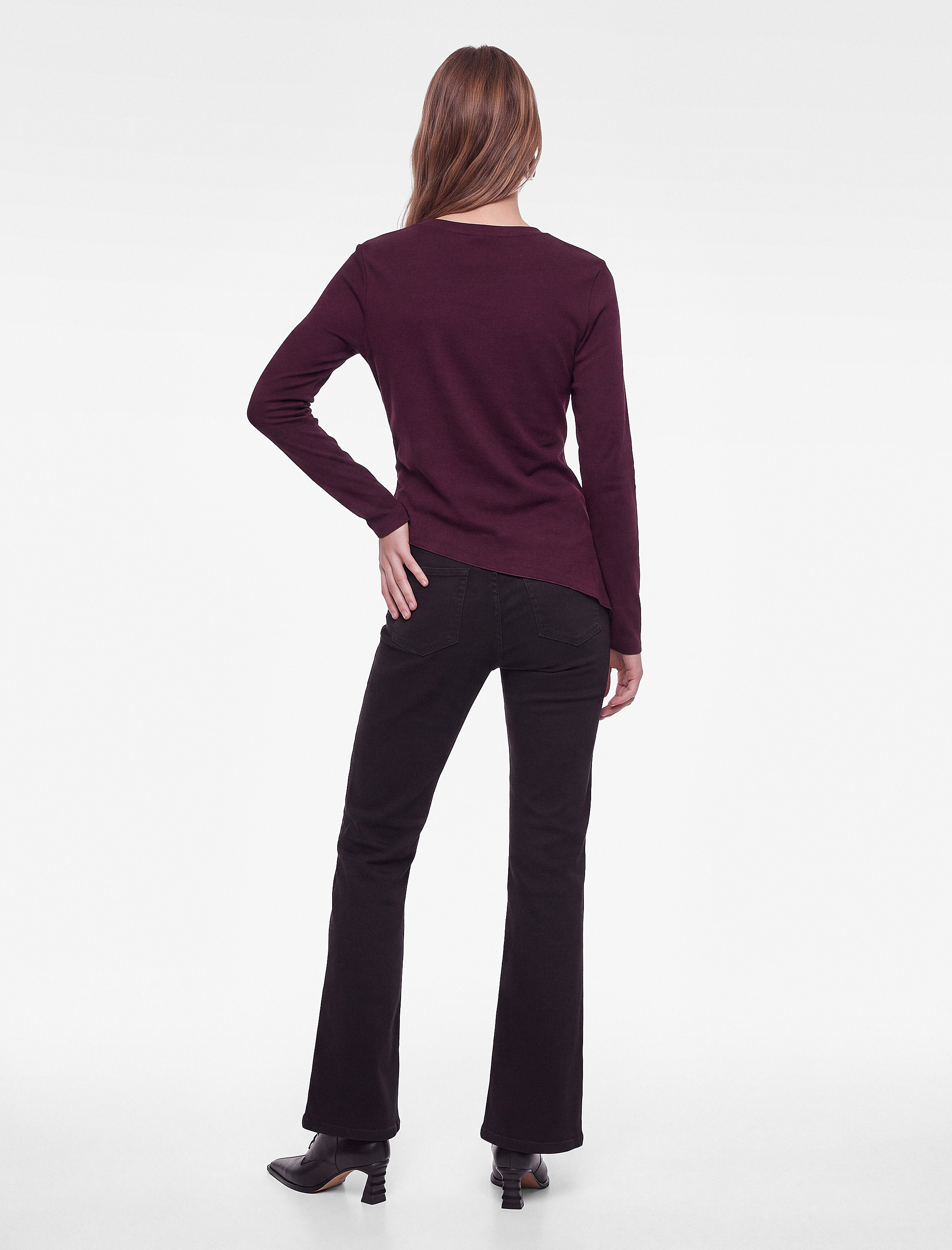   Büzgülü Slim Fit Bisiklet Yaka Asimetrik Uzun Kollu Bluz