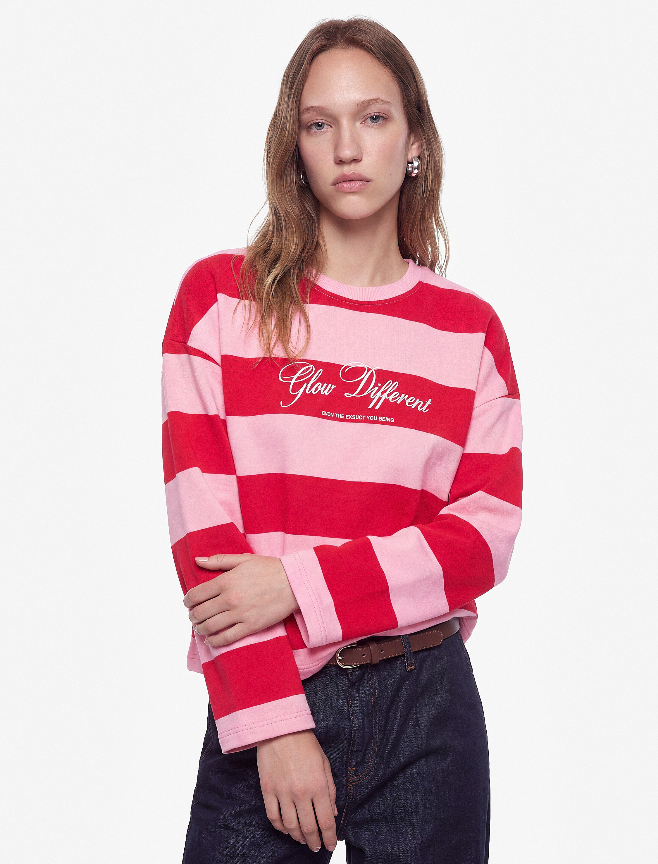   Rahat Kalıp Uzun Kollu Bisiklet Yaka Arkası Baskılı Çizgili Sweatshirt