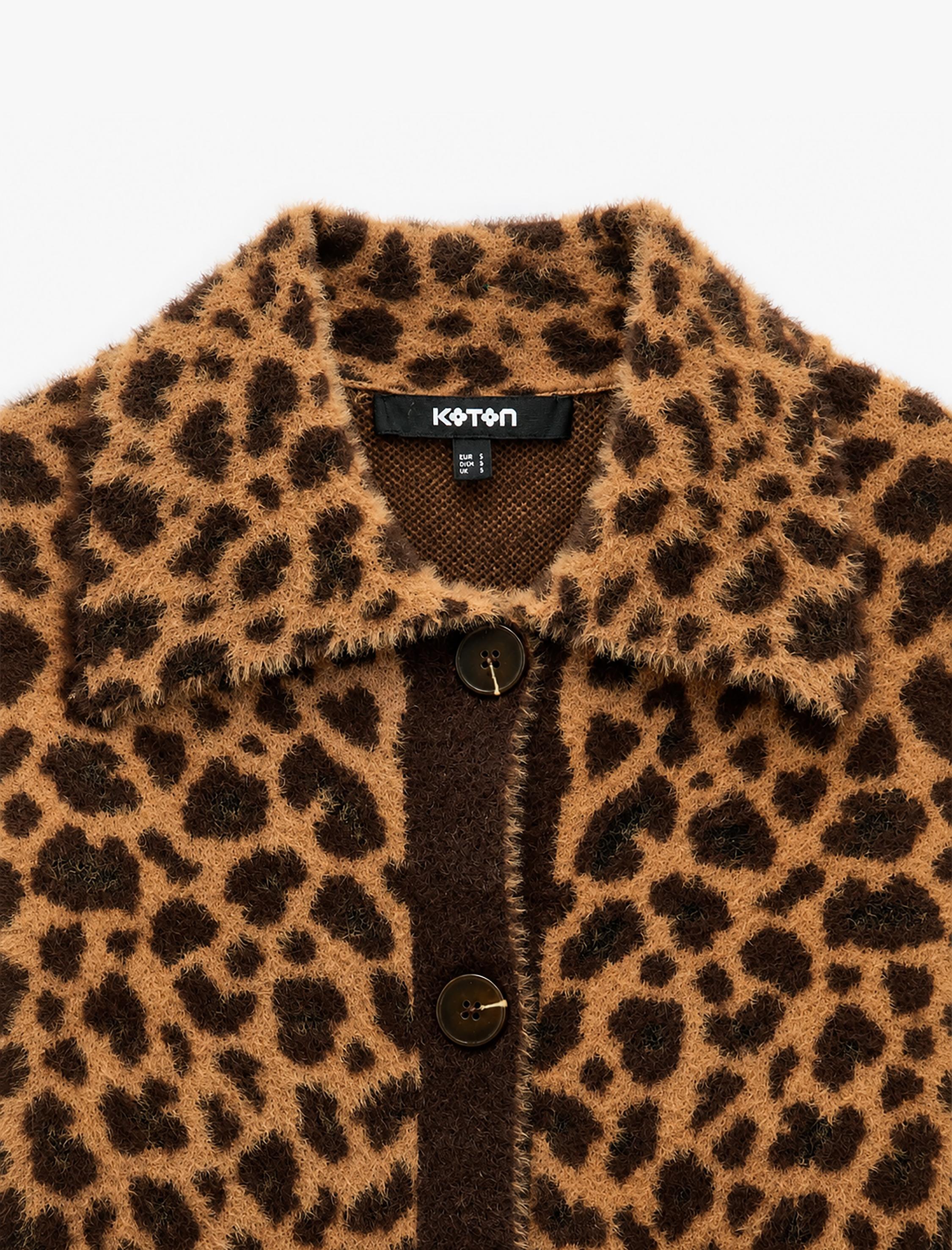   Uzun Kollu Düğmeli Leopar Desenli Peluş Hırka