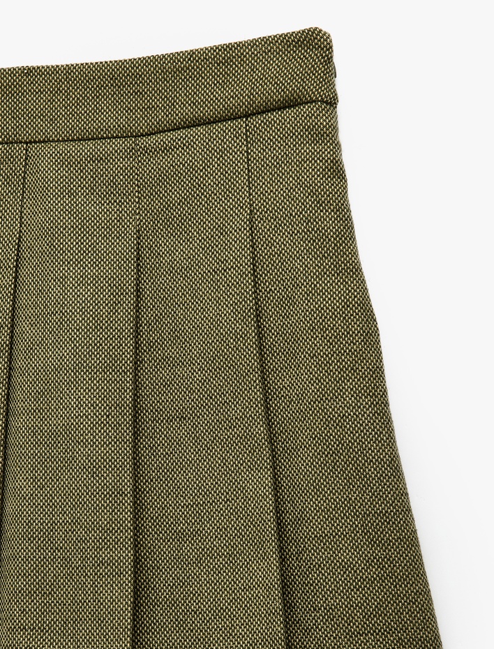  Slim Fit Kalın Pileli Mini Etek