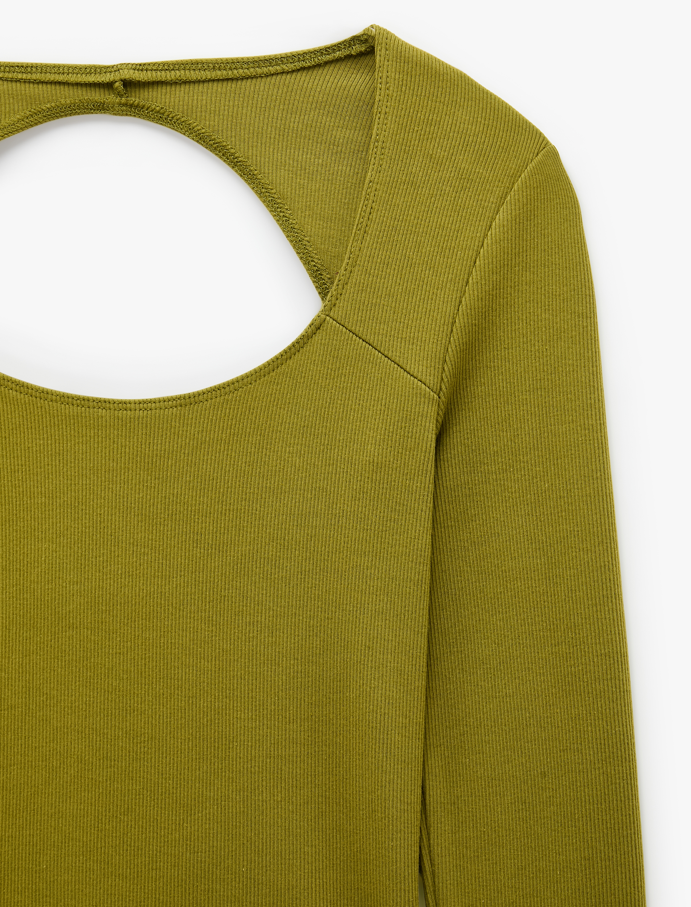   Slim Fit Pamuklu Kalp Yaka Sırtı Pencere Detaylı Uzun Kollu Tişört