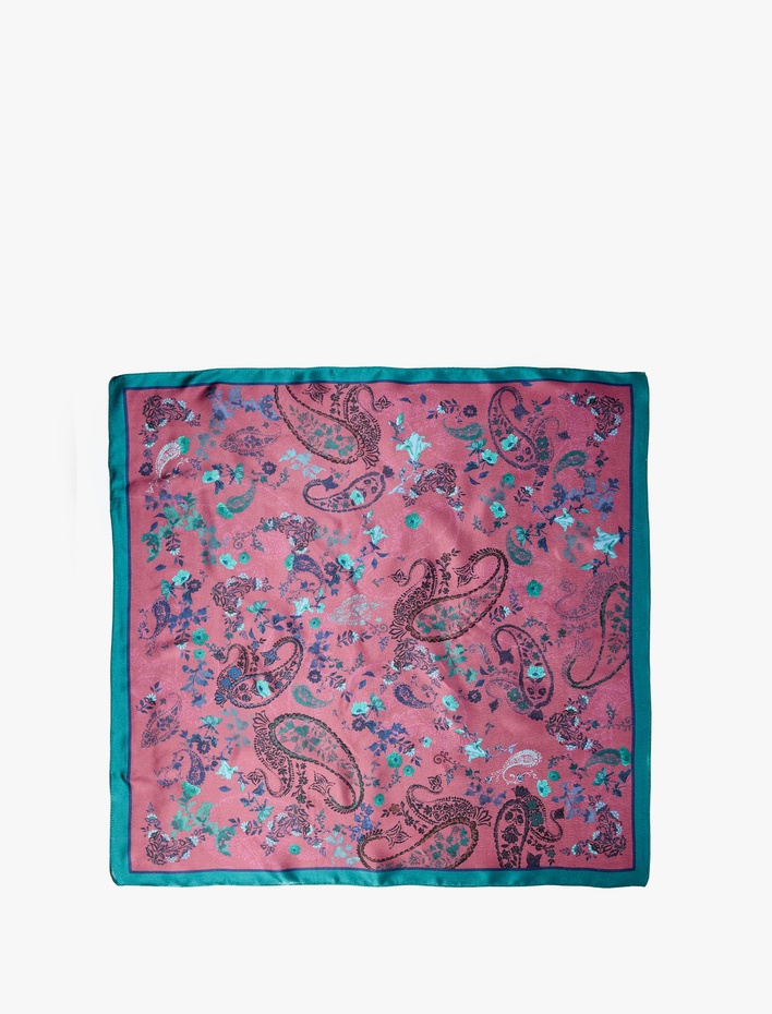 Kadın Saten Kumaş Çiçekli Kare Fular Bandana
