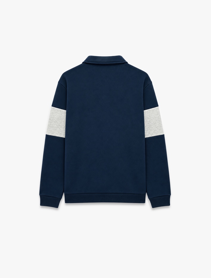  Uzun Kollu Üç İplik Şardonlu Renk Bloklu Yarım Fermuarlı Polo Yaka Baskılı Sweatshirt