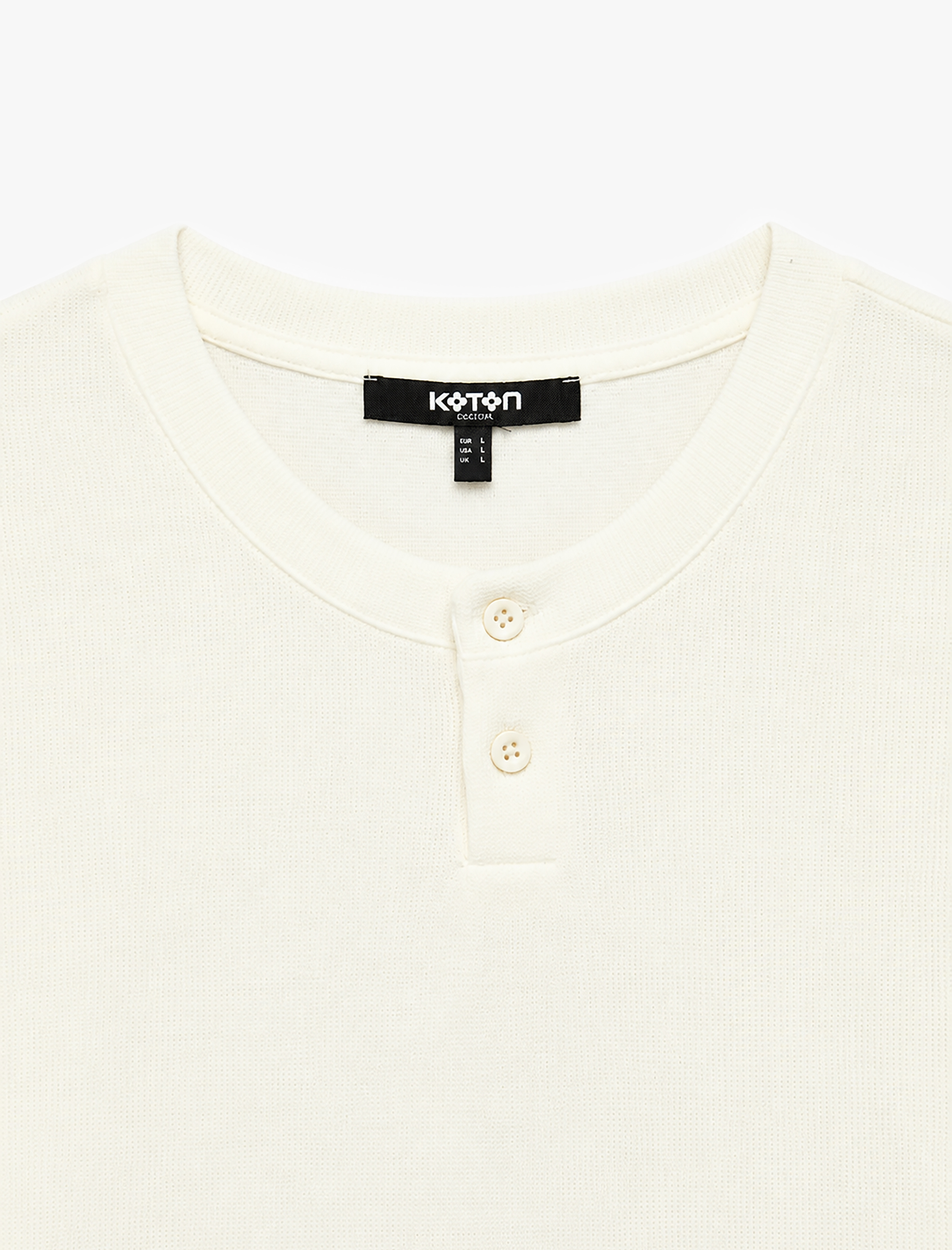   Regular Fit Düğmeli Henley Yaka Uzun Kollu Tişört