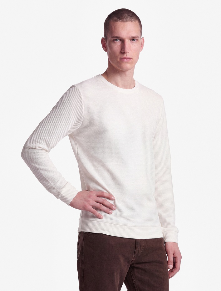  Pamuklu Uzun Kollu Dokulu Basic Bisiklet Yaka Sweatshirt