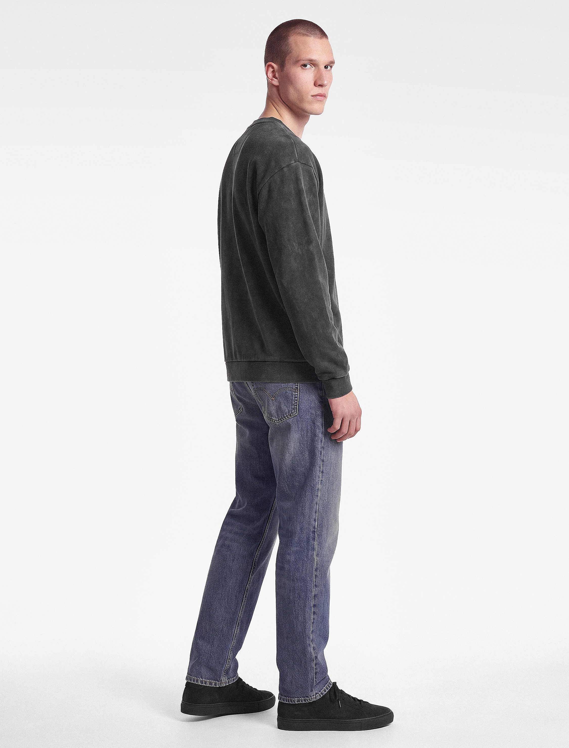   Uzun Kollu Üç İplik Şardonlu Bisiklet Yaka Yıkamalı Oversize Sweatshirt