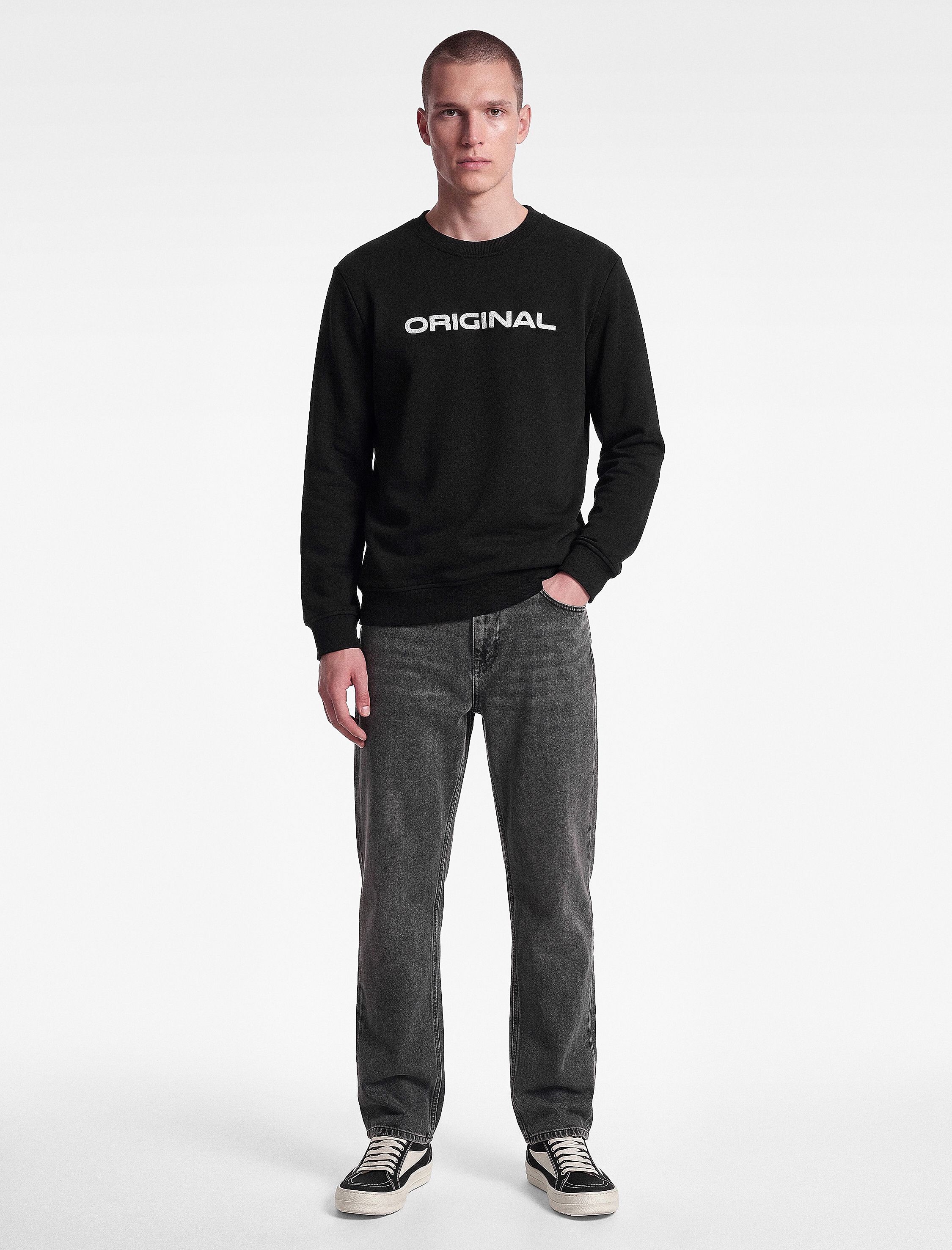   Uzun Kollu Pamuklu Üç İplik Şardonlu Bisiklet Yaka Baskılı Sweatshirt