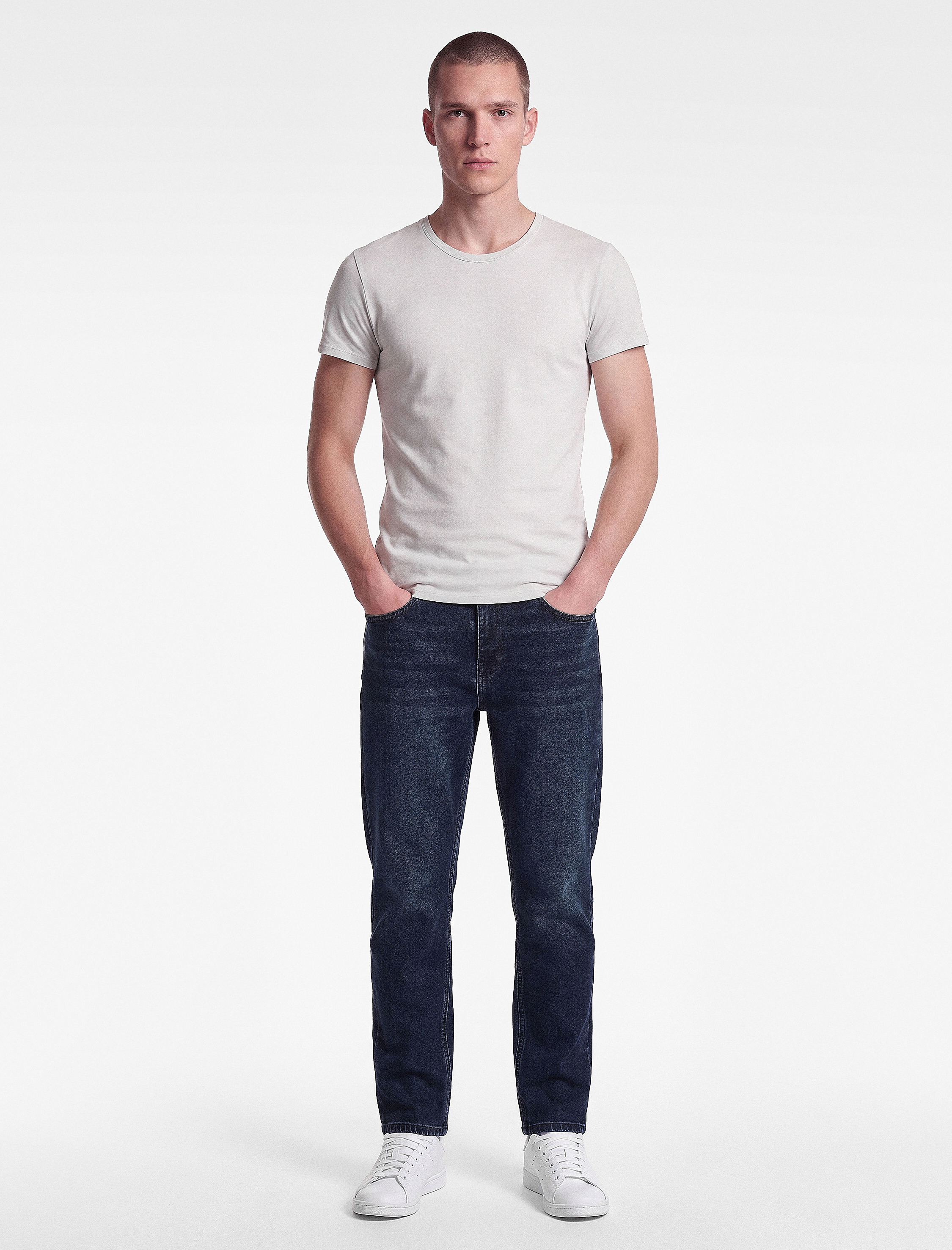   Kısa Kollu Bisiklet Yaka Basic Slim Fit Tişört