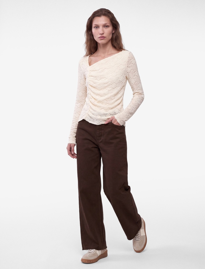  Uzun Kollu Slim Fit Drapeli Asimetrik Yaka Dantel Bluz