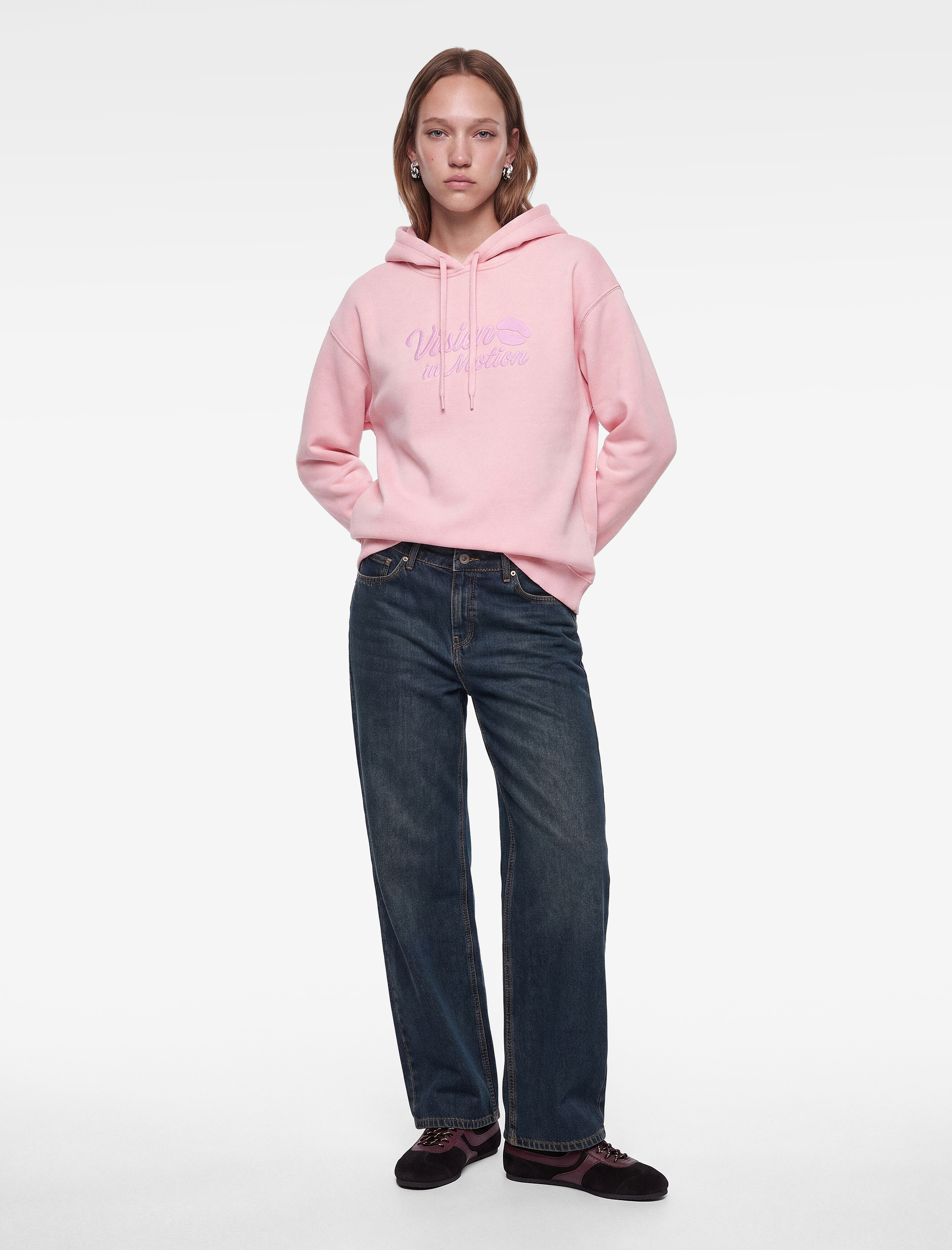   Rahat Kalıp Arkası Baskılı Uzun Kollu Kapüşonlu Sweatshirt