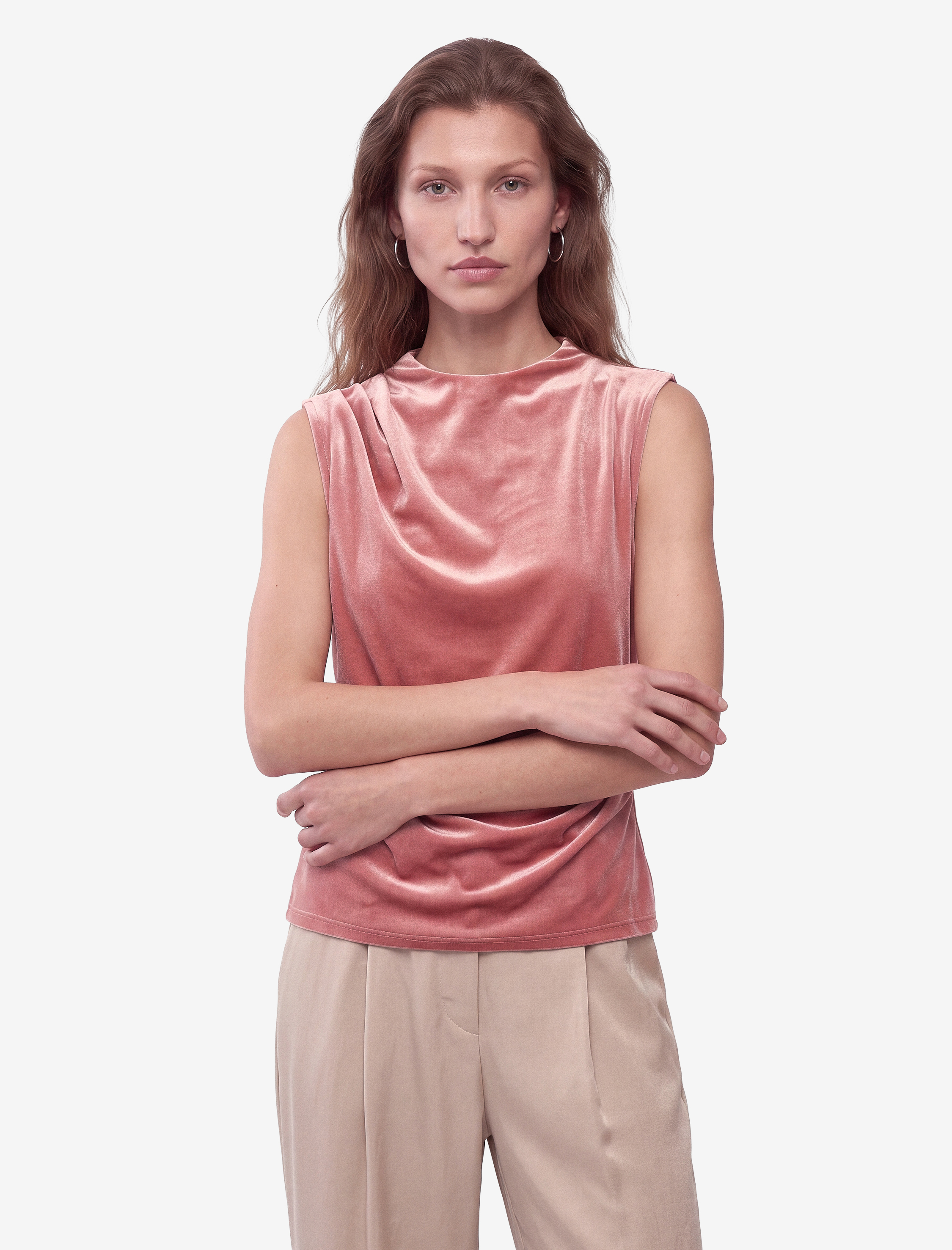   Drape Detaylı Slim Fit Dik Yaka Kolsuz Kadife Bluz