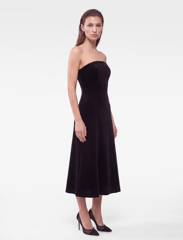  Slim Fit Straplez Kolsuz Uzun Bodycon Abiye Kadife Elbise
