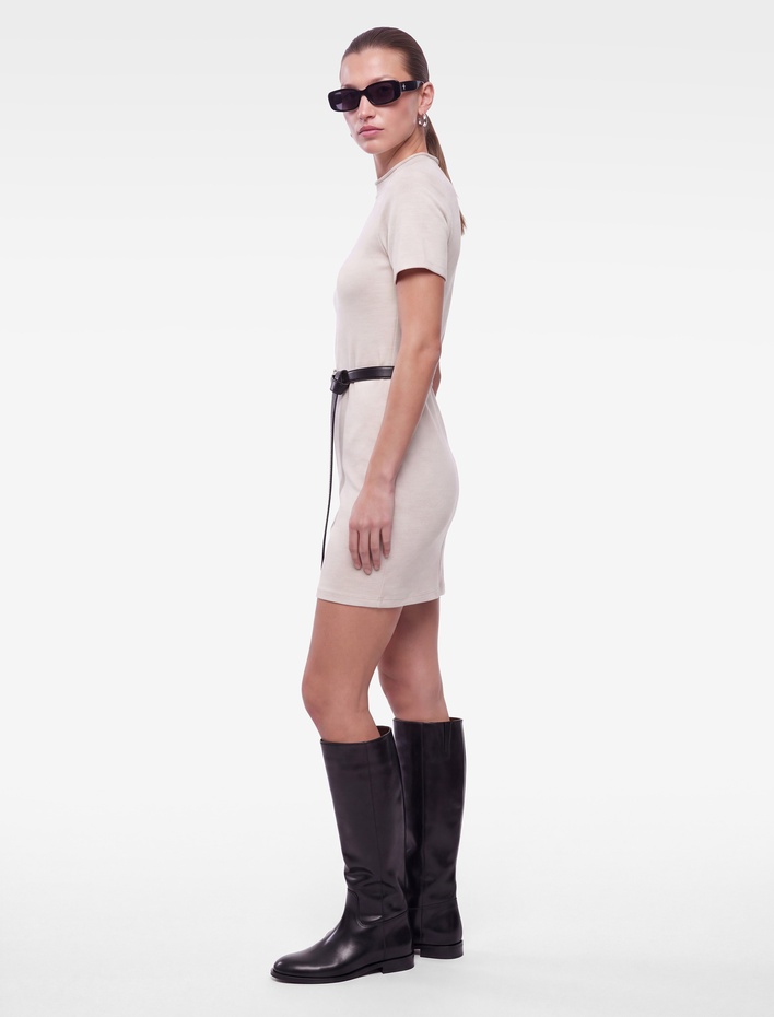  Nervürlü Slim Fit Dik Yaka Kısa Kollu Mini Elbise
