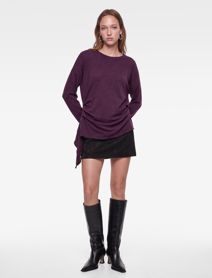  Slim Fit Viskon Kumaş Asimetrik Kesim Kayık Yaka Drapeli Uzun Kollu Bluz