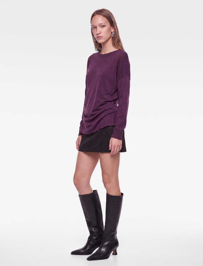  Slim Fit Viskon Kumaş Asimetrik Kesim Kayık Yaka Drapeli Uzun Kollu Bluz