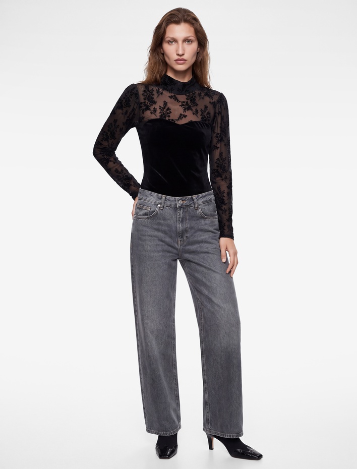  Slim Fit Uzun Kollu Dik Yaka Korse Detaylı Transparan Kadife Bluz